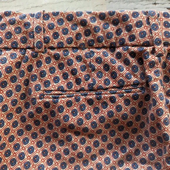 J. Crew Cafe Capri's Size 6 - Red, Cream and Blue Floral Print - Picture 8 of 12